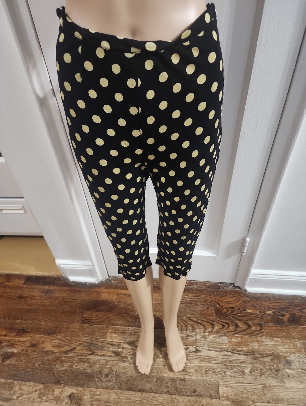 Vintage 1990s Black & White Poka Dot Capri Cropped Pants Size 4 High Waist